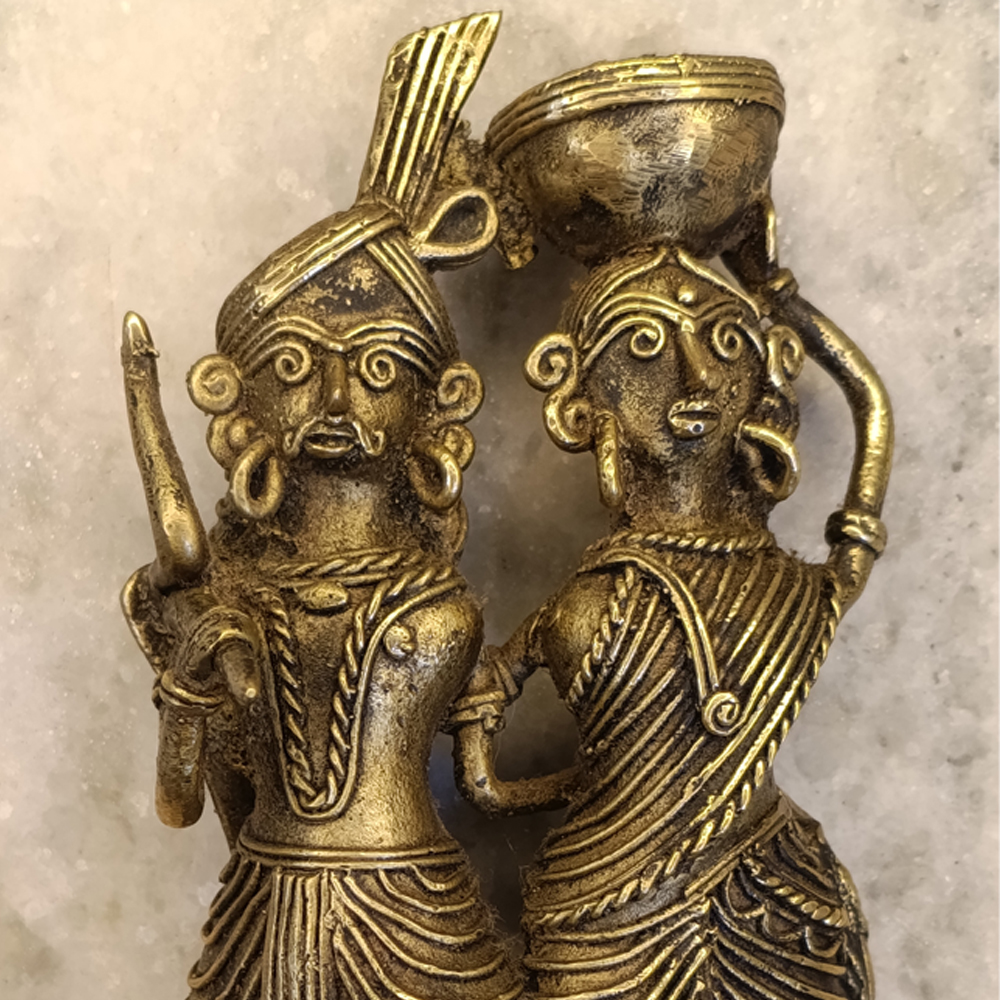 🌾 Journey and Partnership: Dhokra Tribal Couple Figurine - View 3