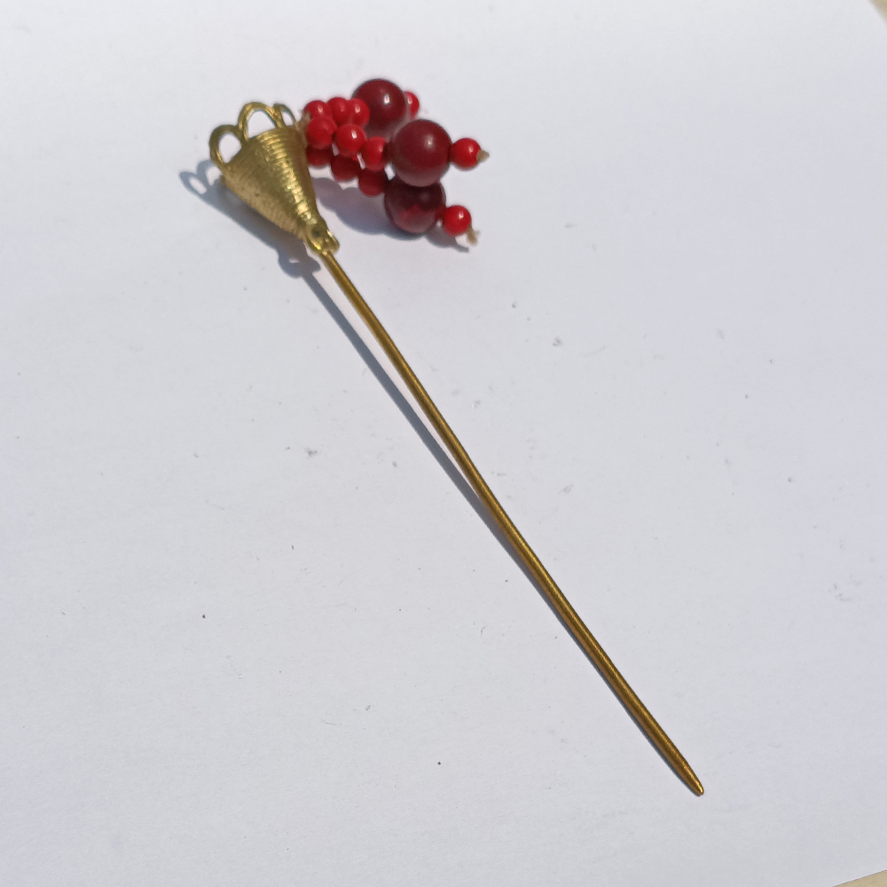 Handcrafted Dhokra Art Brass Hairpin with Red Bead Hangings – Traditional Tribal Hair Accessory