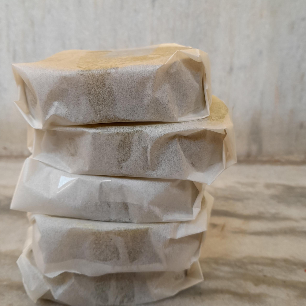 Anti-Blemish Body Soap| Neem + Turmeric + Charcoal | Set of 5 - View 4