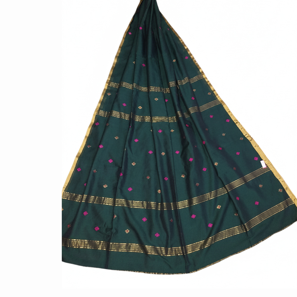 💚 Traditional Elegance: 100% Pure Cotton Mina Buti Saree (Bottle Green) -- With Blouse Piece-Cotton Count 101 - View 2