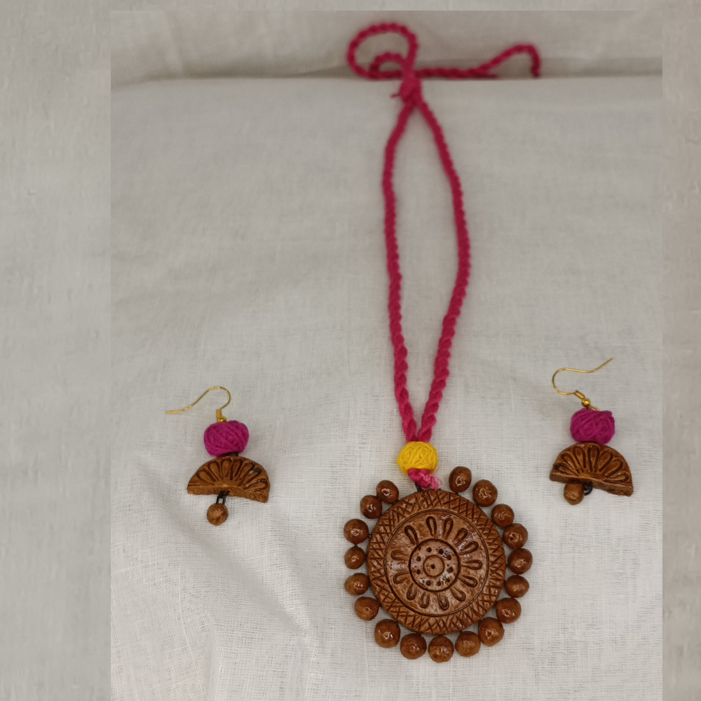Artisan Terracotta Jewellery Set - View 4